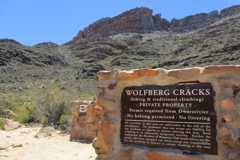 Wolfberg Arch & Cracks Hike